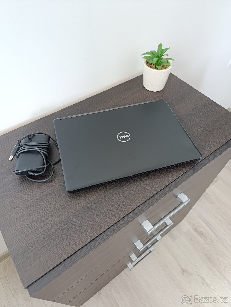 Notebook Dell e5480 ( i5-6300U, SSD, 8GB RAM, FullHD)