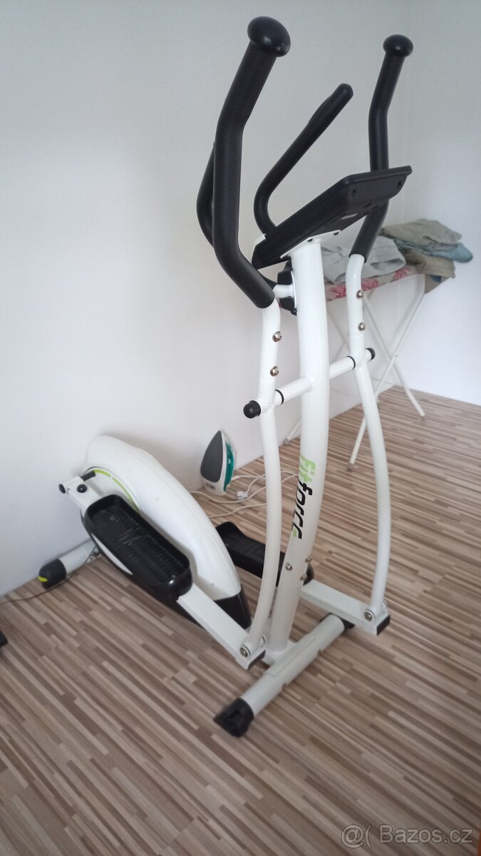 Elektronicky ovládaný eliptický trenažér Fitforce E-MAX 8.4E
