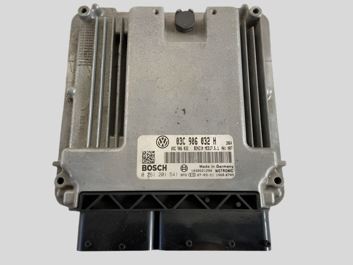 Jednotka motoru 1.4 TSI 125 kw 03C906032H VW Touran
