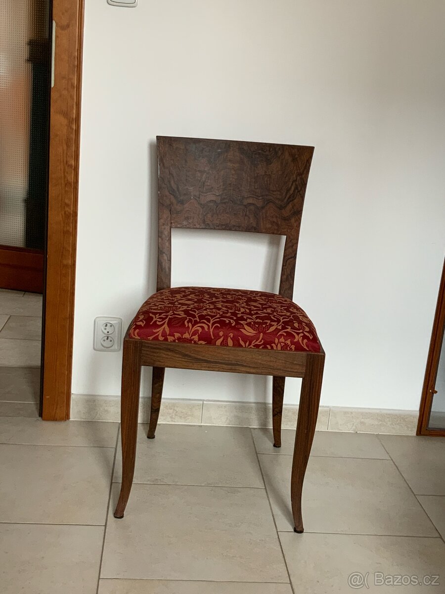 1ks židle po renovaci