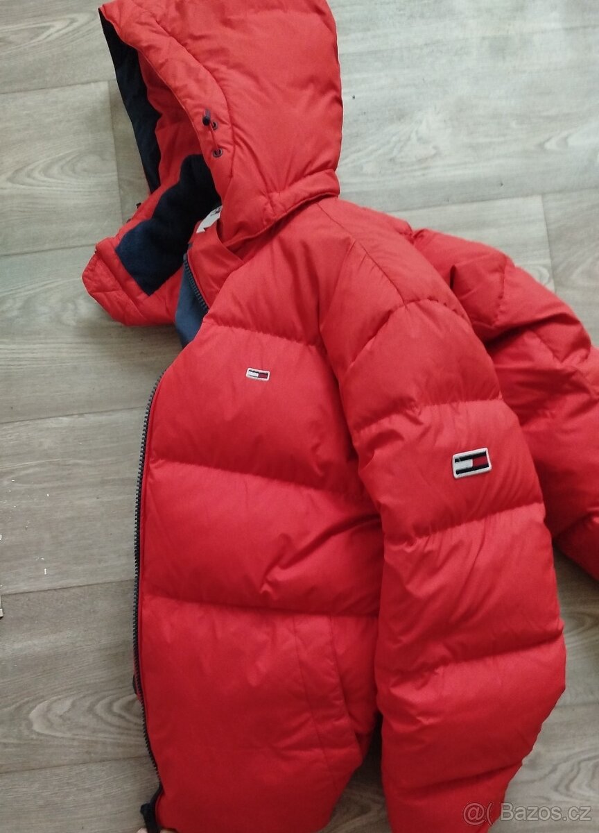 Péřová bunda Tommy Hilfiger