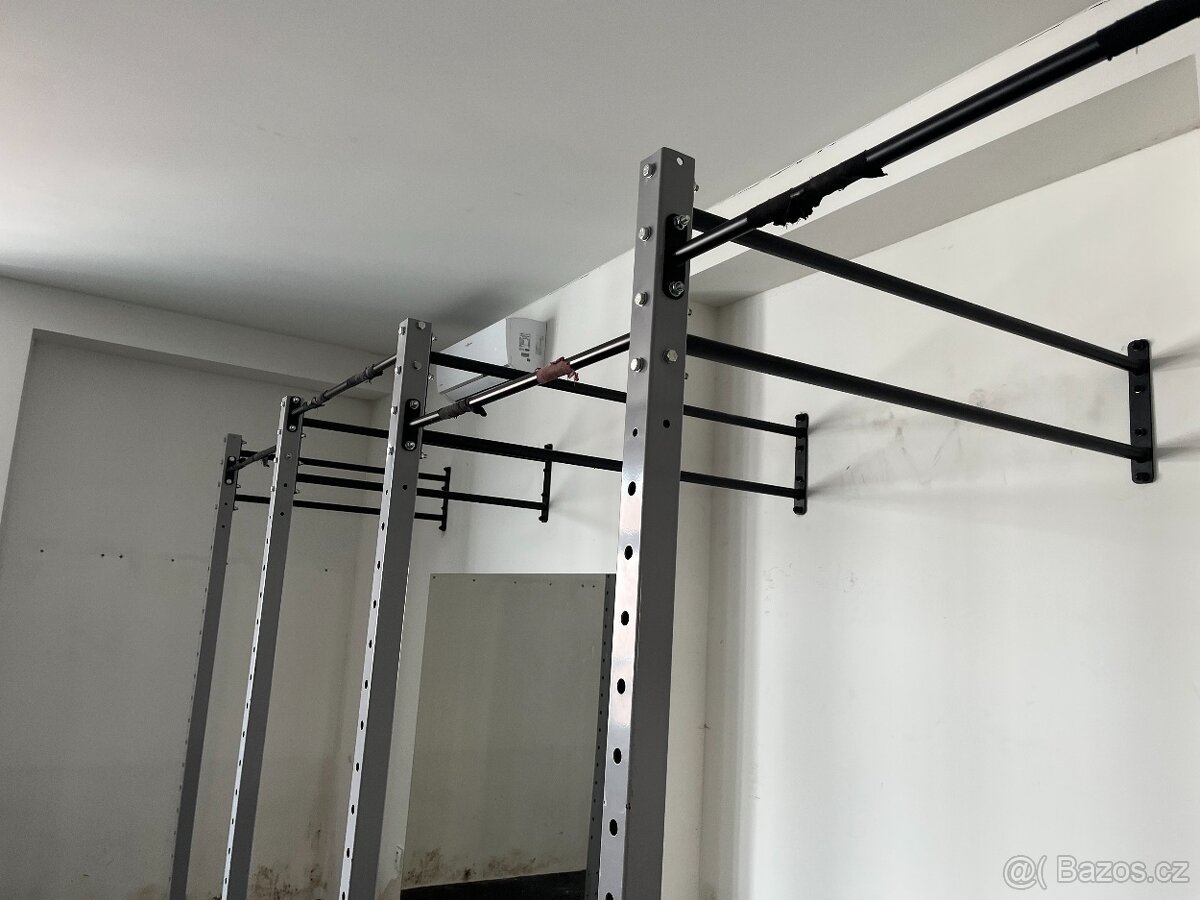 posilovací hrazda(klec na crossfit)