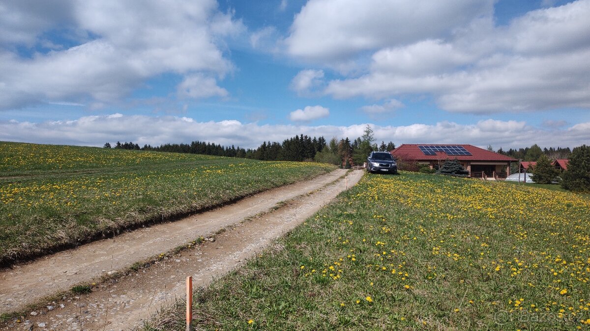 Pozemek přímo u jezera nedaleko Frymburku