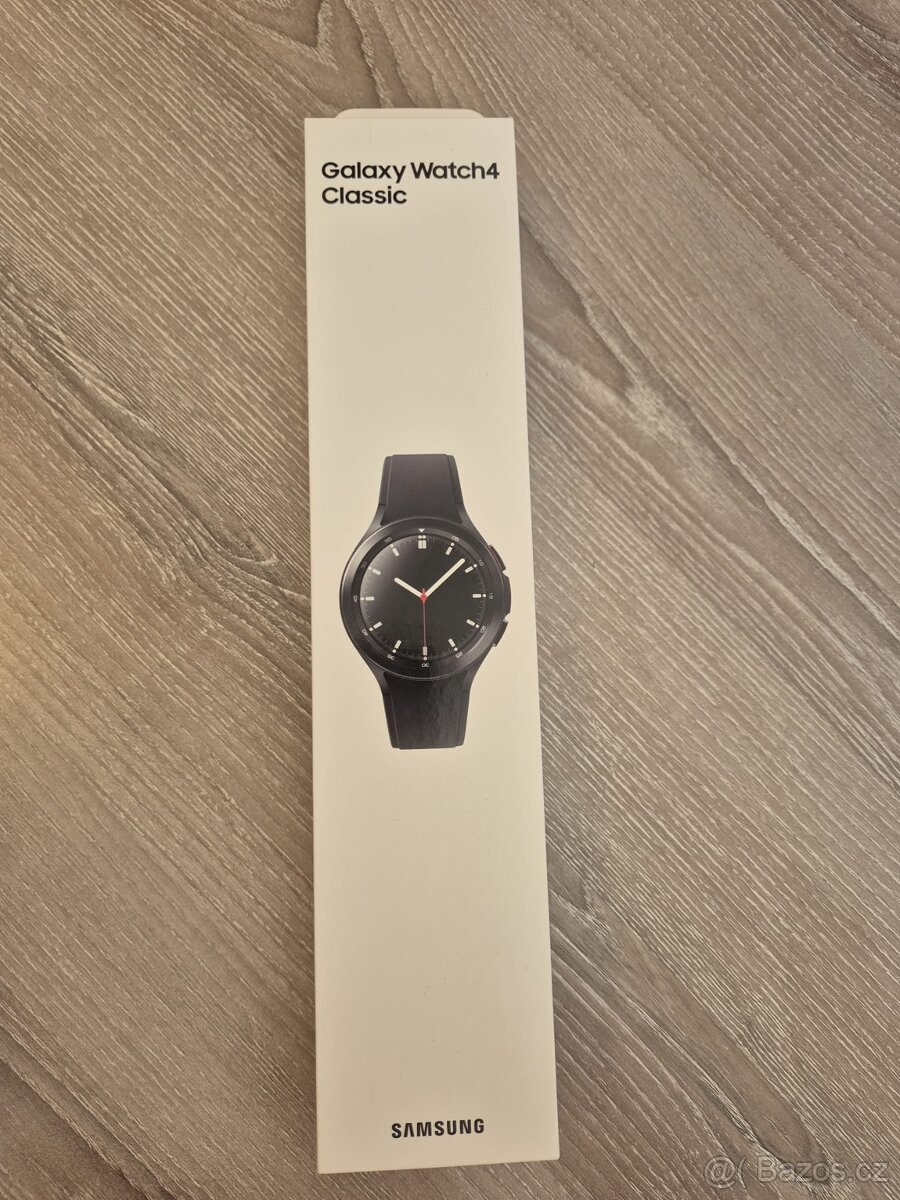 Pánské chytré Samsung hodinky Galaxy Watch 4 černé