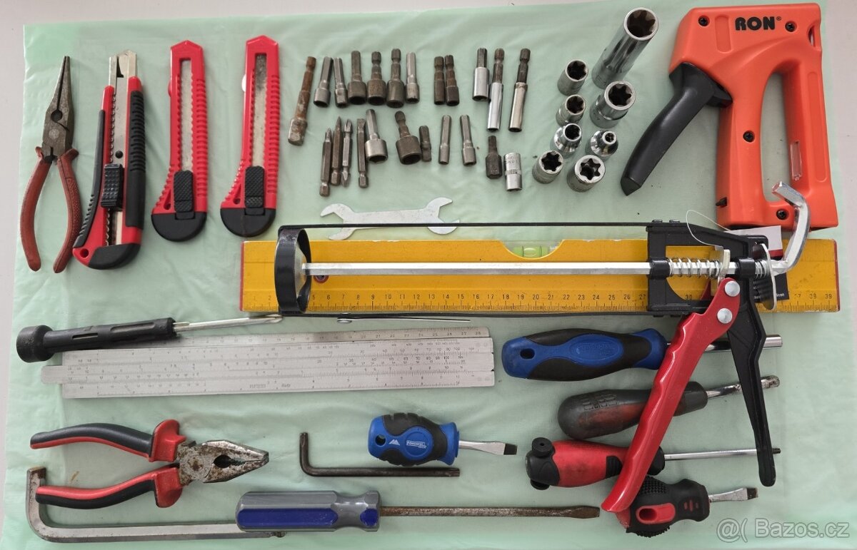 různé nářadí