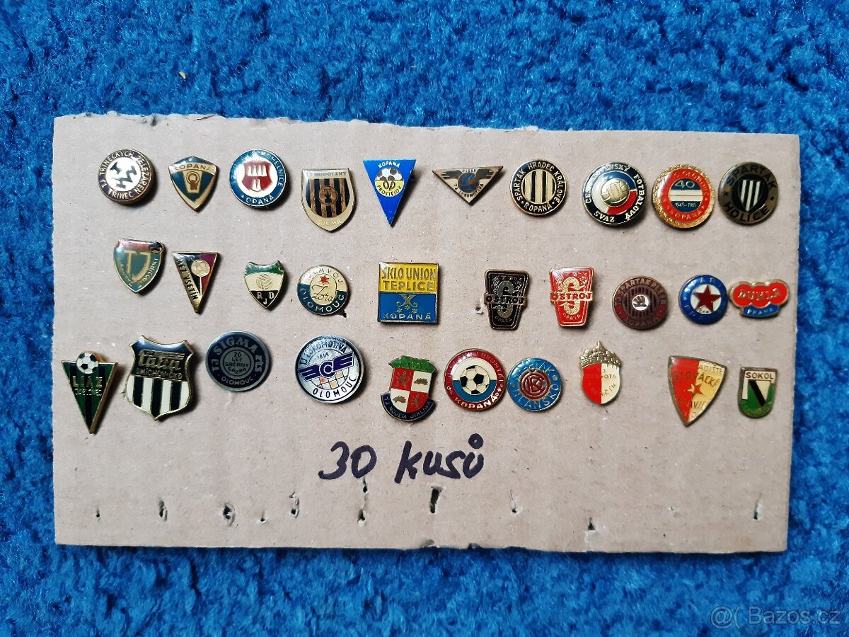Fotbalové odznaky ( naše ) 30 kusů .