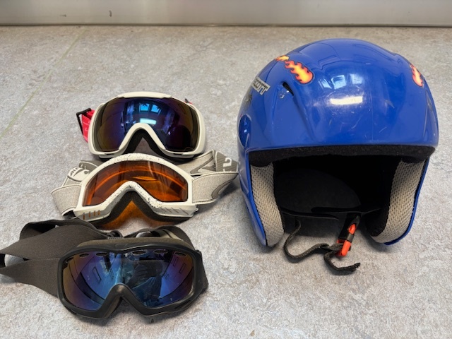 Helma plus lyžařské brýle