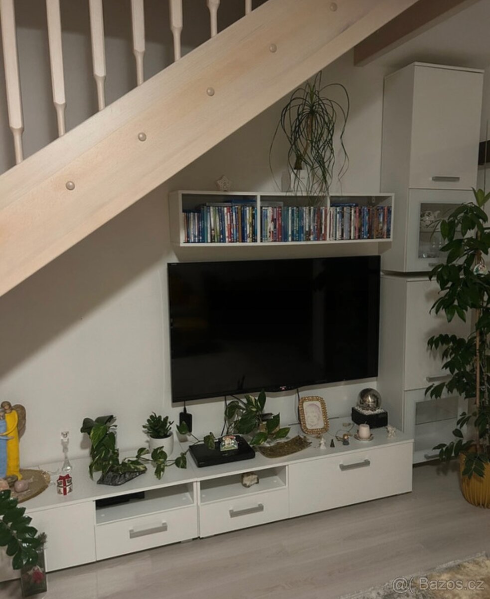 Obývací stěna signal