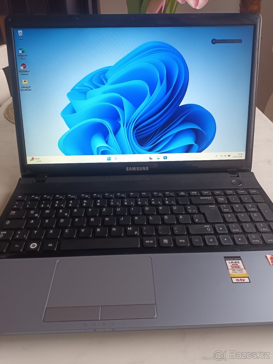 Samsung 305E (čtyřjádrový procesor ) RAM 6 GB SSD