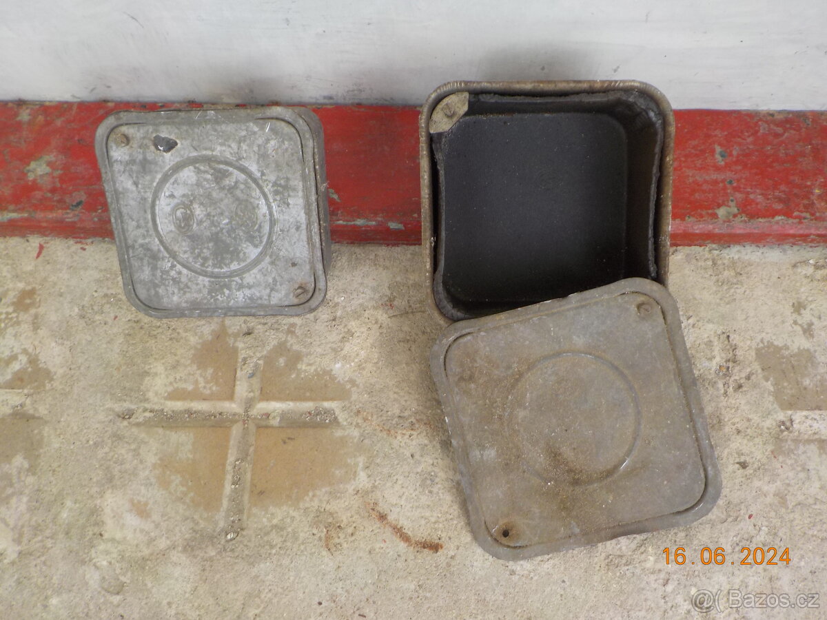 Elektro-instalační krabice.