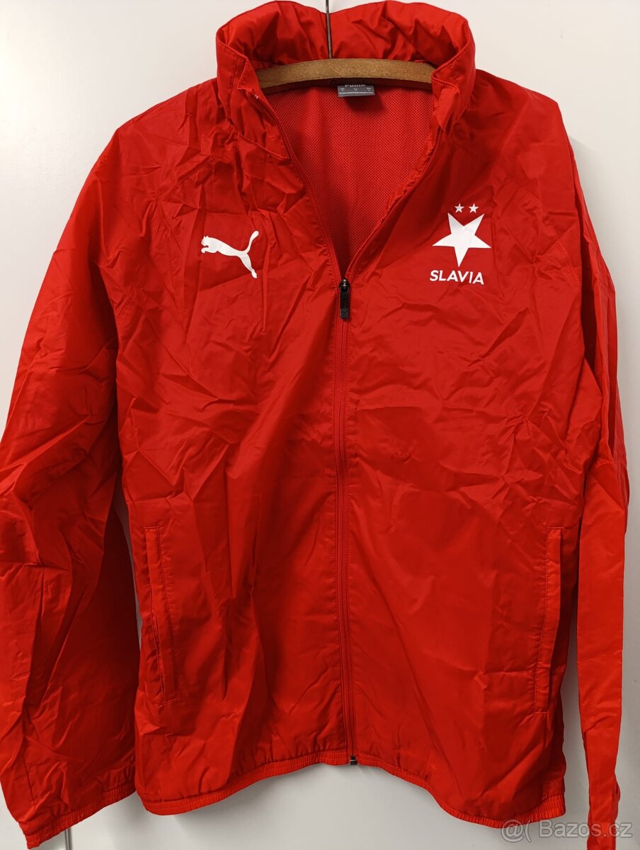Bunda Puma se znakem Slavie