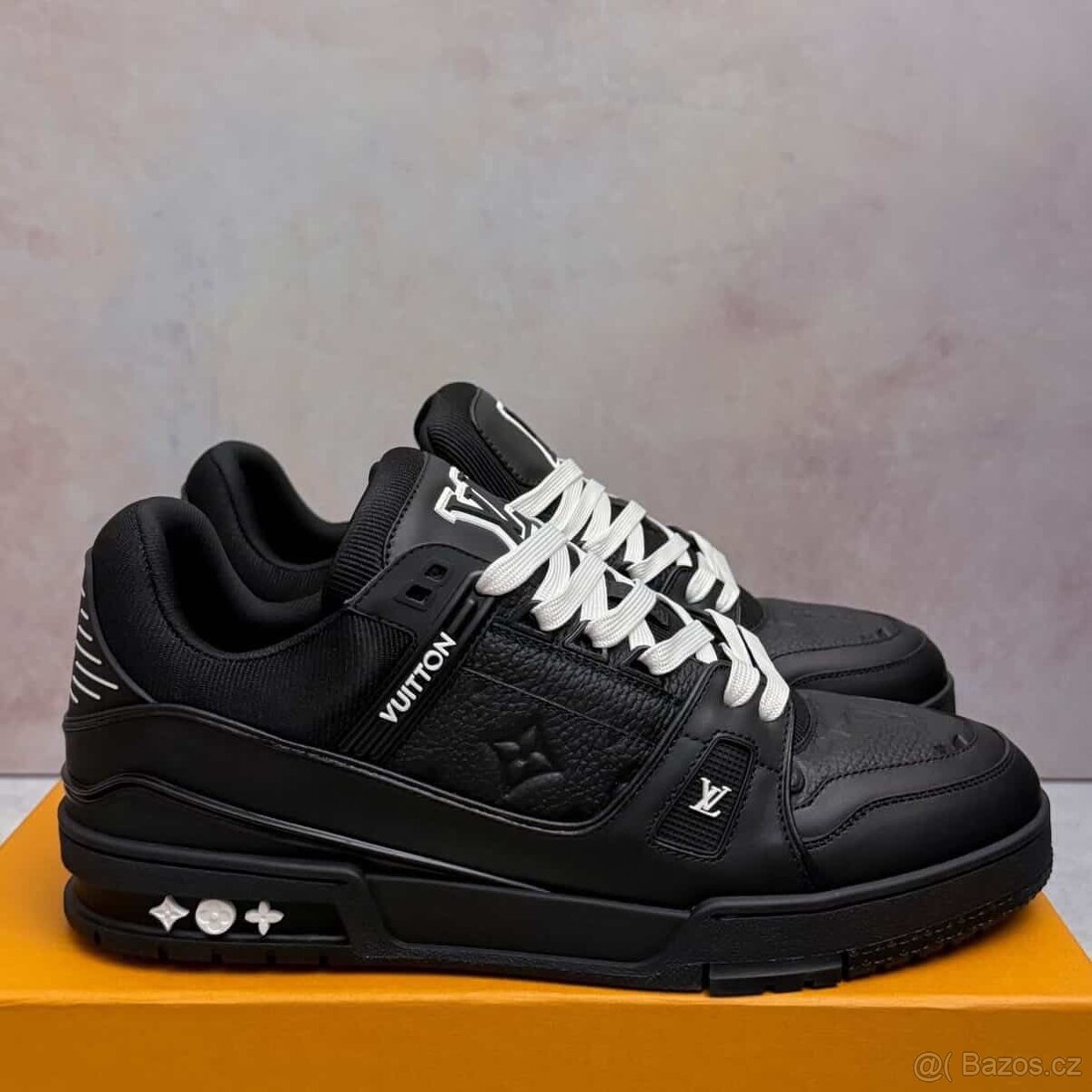 Lv Trainers černé