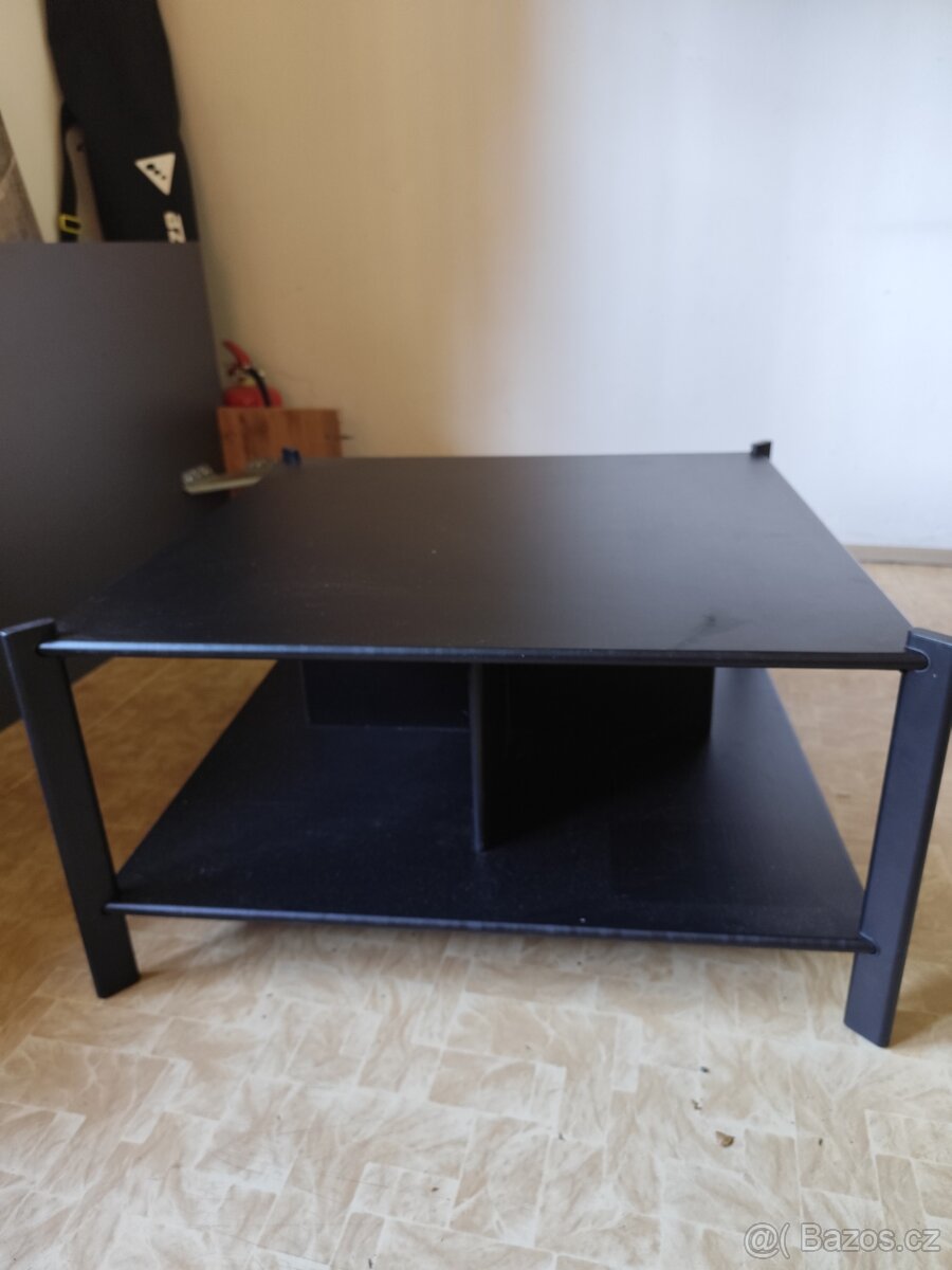 Konferenční stolek