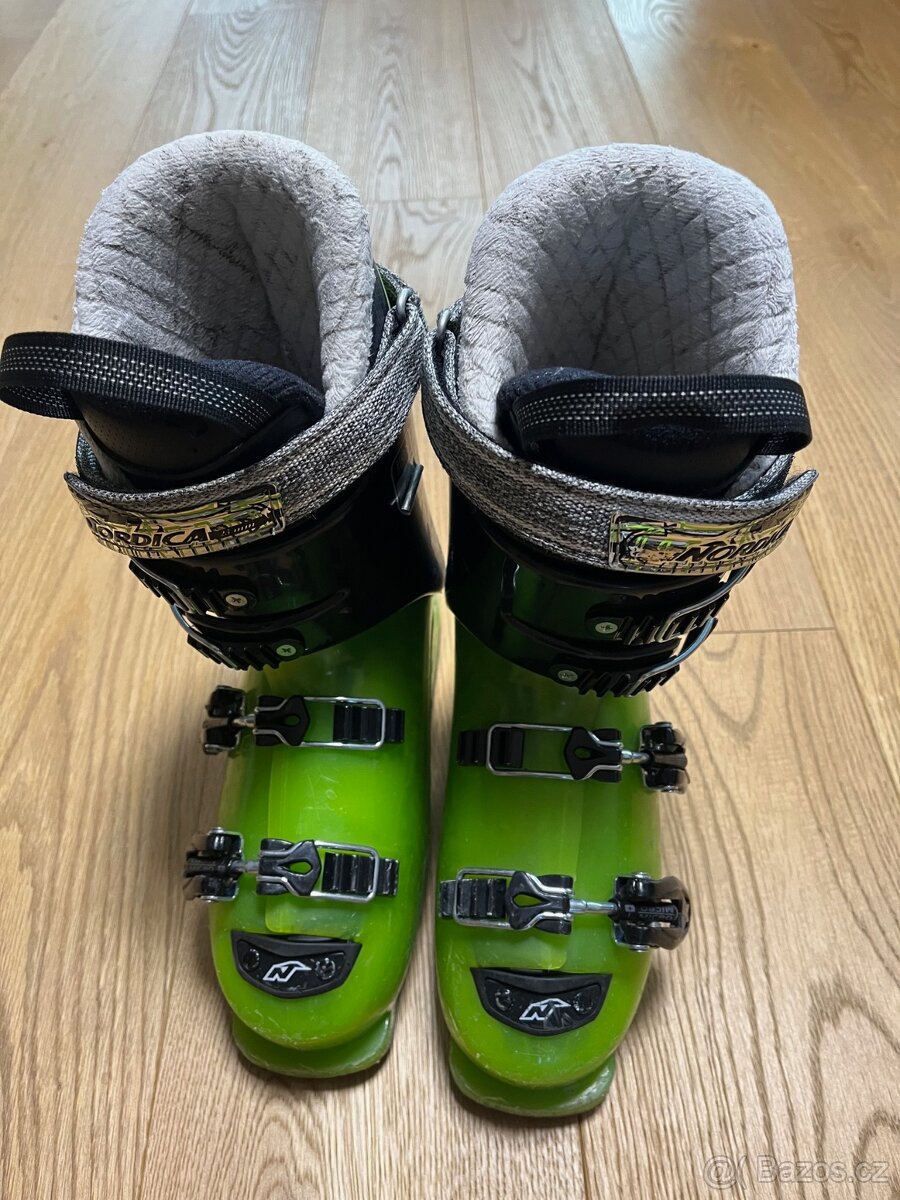 Prodám juniorské lyžařské boty zn. Nordica vel. 235mm
