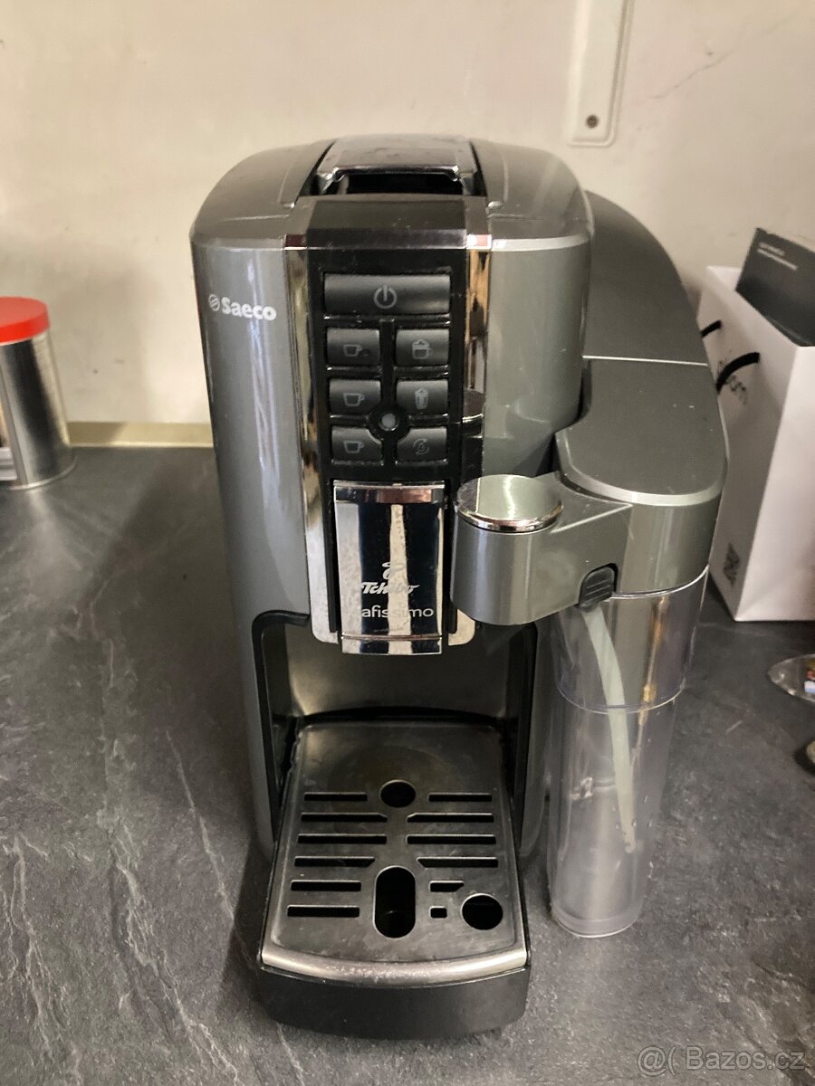 Nabízím plně funkční kávovar Tchibo Caffissimo Latte.