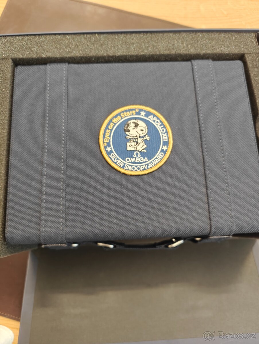 Omega speedmaster silver snoopy