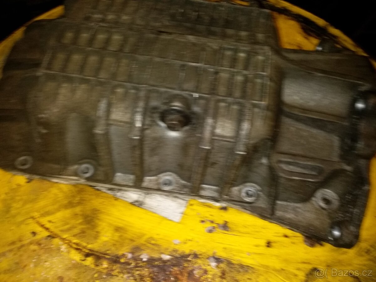 Prodám olejovou vanu na Ford 1.4 16v
