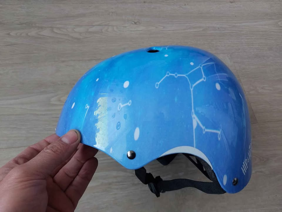 Nová přilba na kolo, koloběžku, brusle, skate