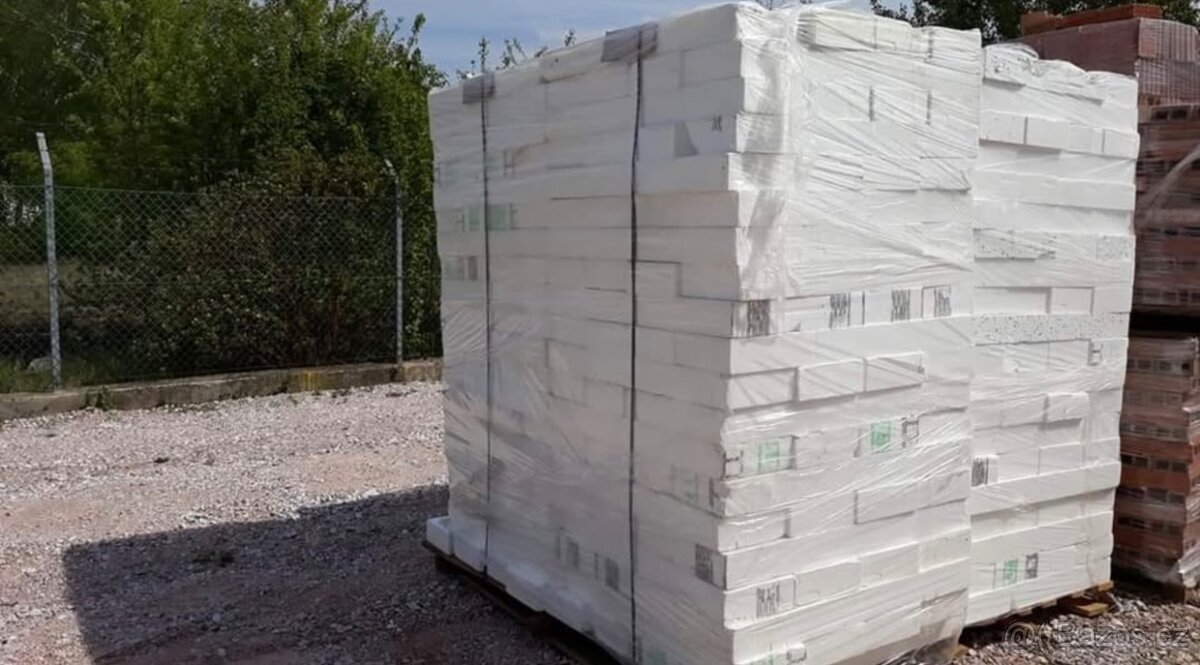 Prodám fasadni polystyren o síle 10cm.Cena za 1m2