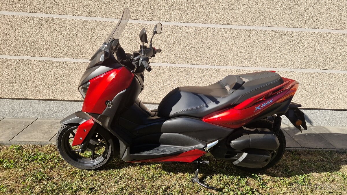Yamaha X Max 125