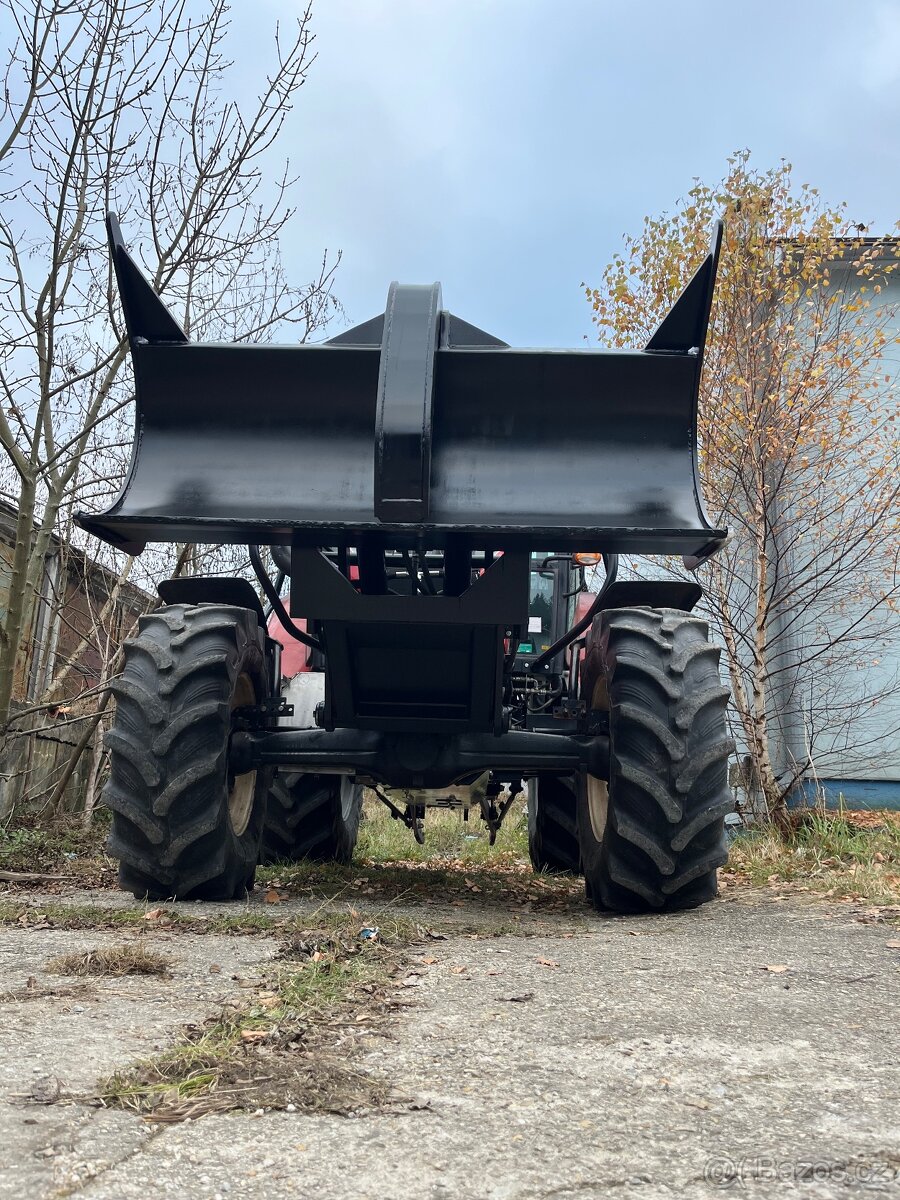 Lesní nastavba.