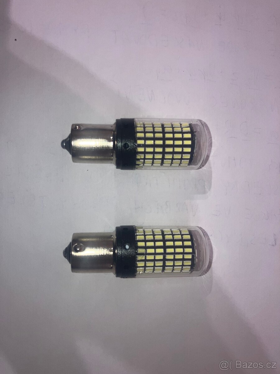 Octavia 1 LED couvací žárovky P21W BA15S