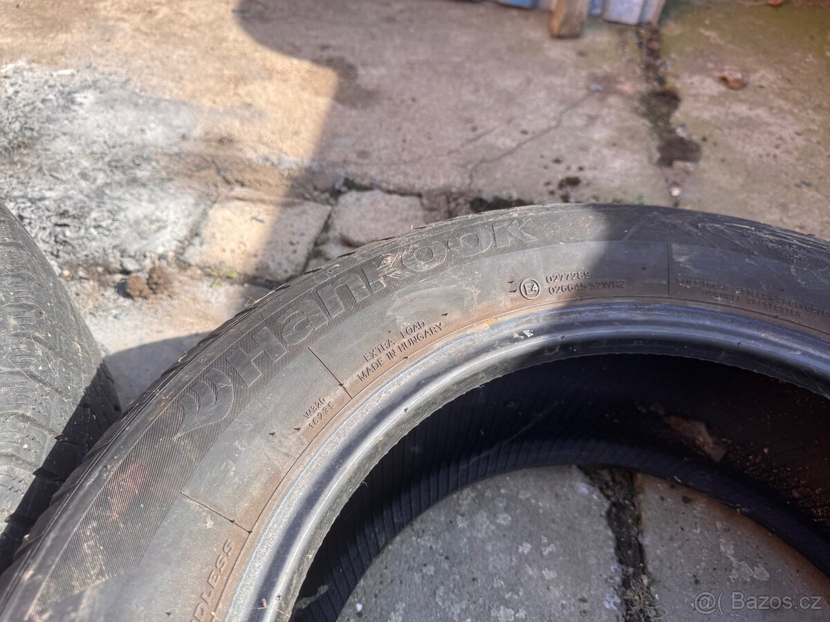 Pneu Hankook 215/60R16