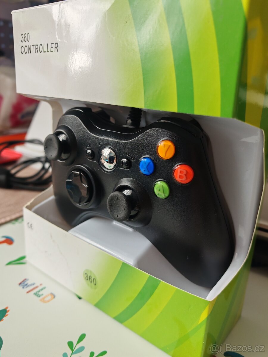 Xbox 360 - Ovladač