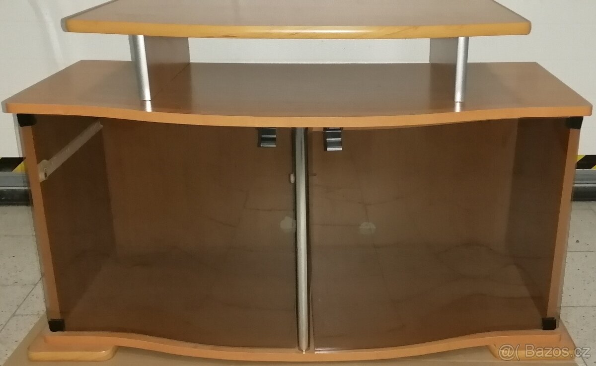 TV stolek