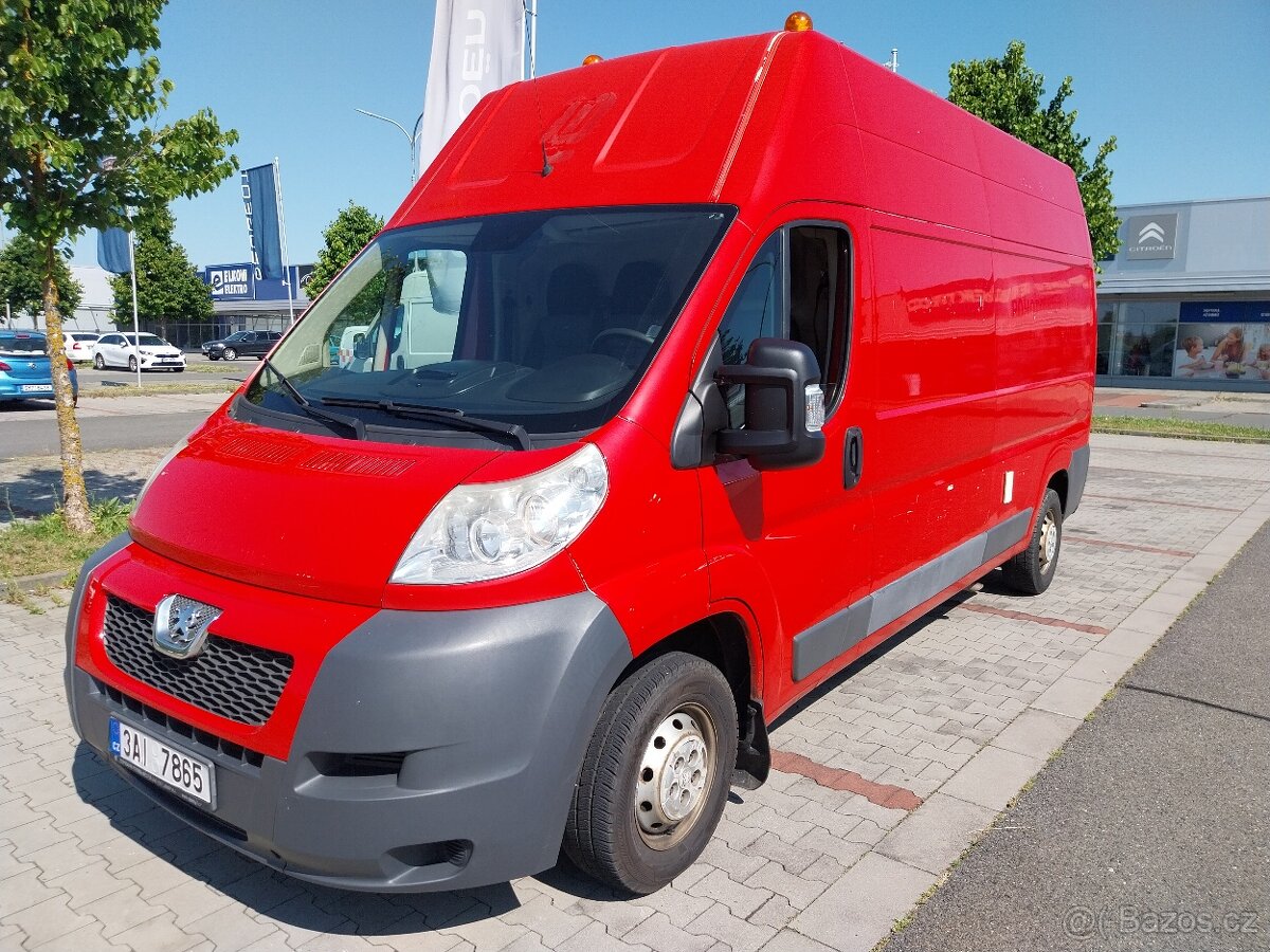 PEUGEOT BOXER 2,2 HDI 96kW /r. 2013 ČR/ 206tkm/ po STK