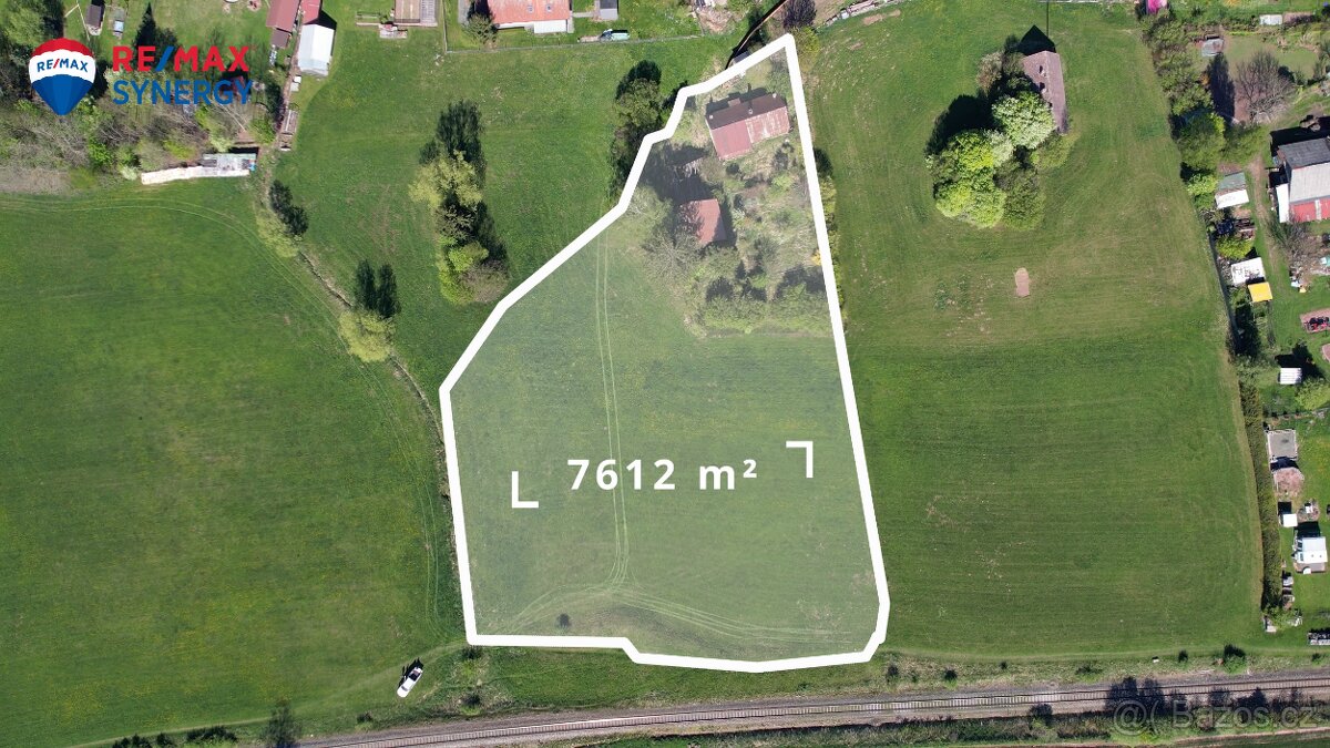 Prodej stavebního pozemku 7612 m² - U Splavu, Nová Paka