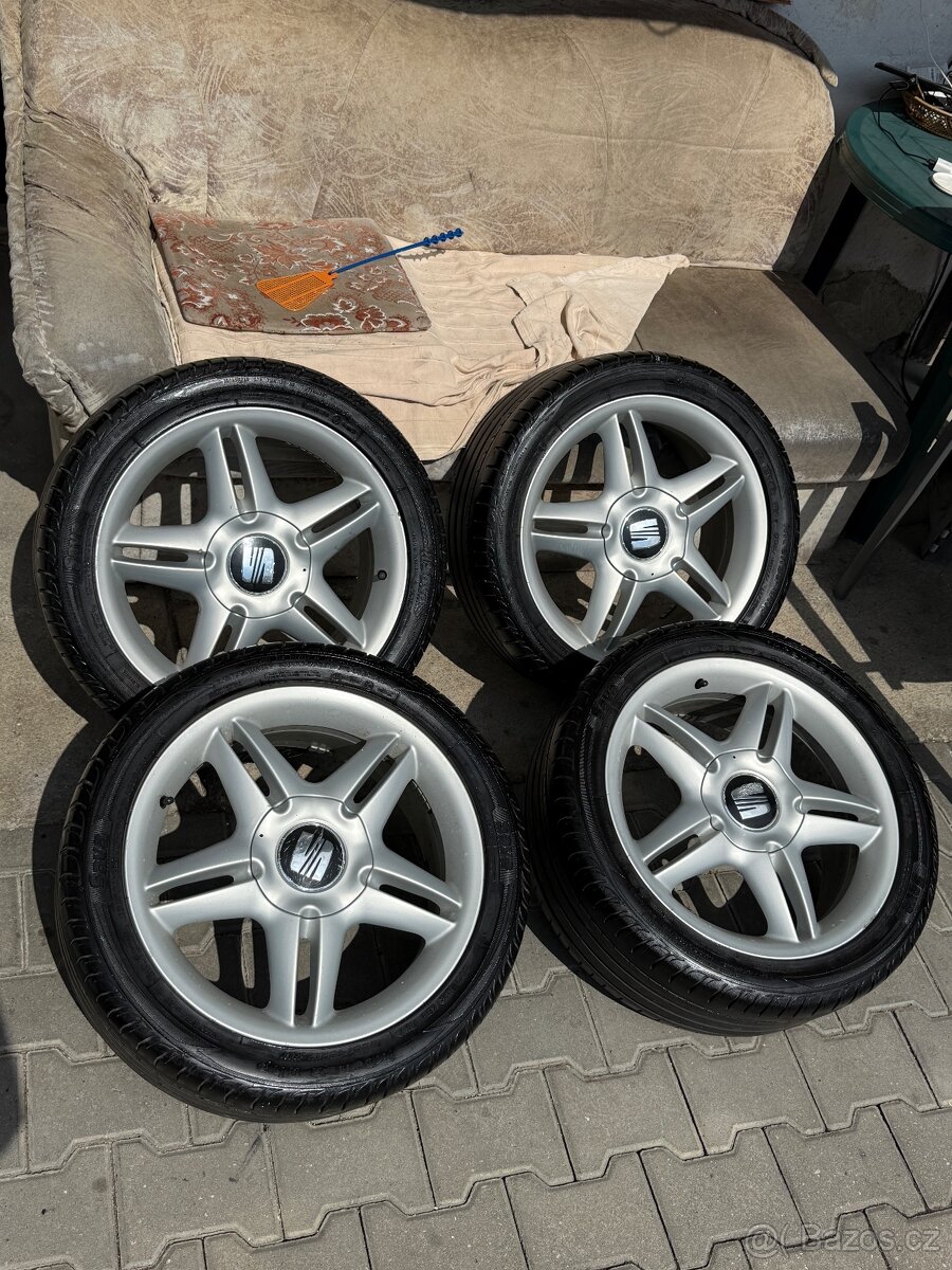 ALU KOLA R17 5x100 SEAT LEON TOPSPORT SPEEDLINE