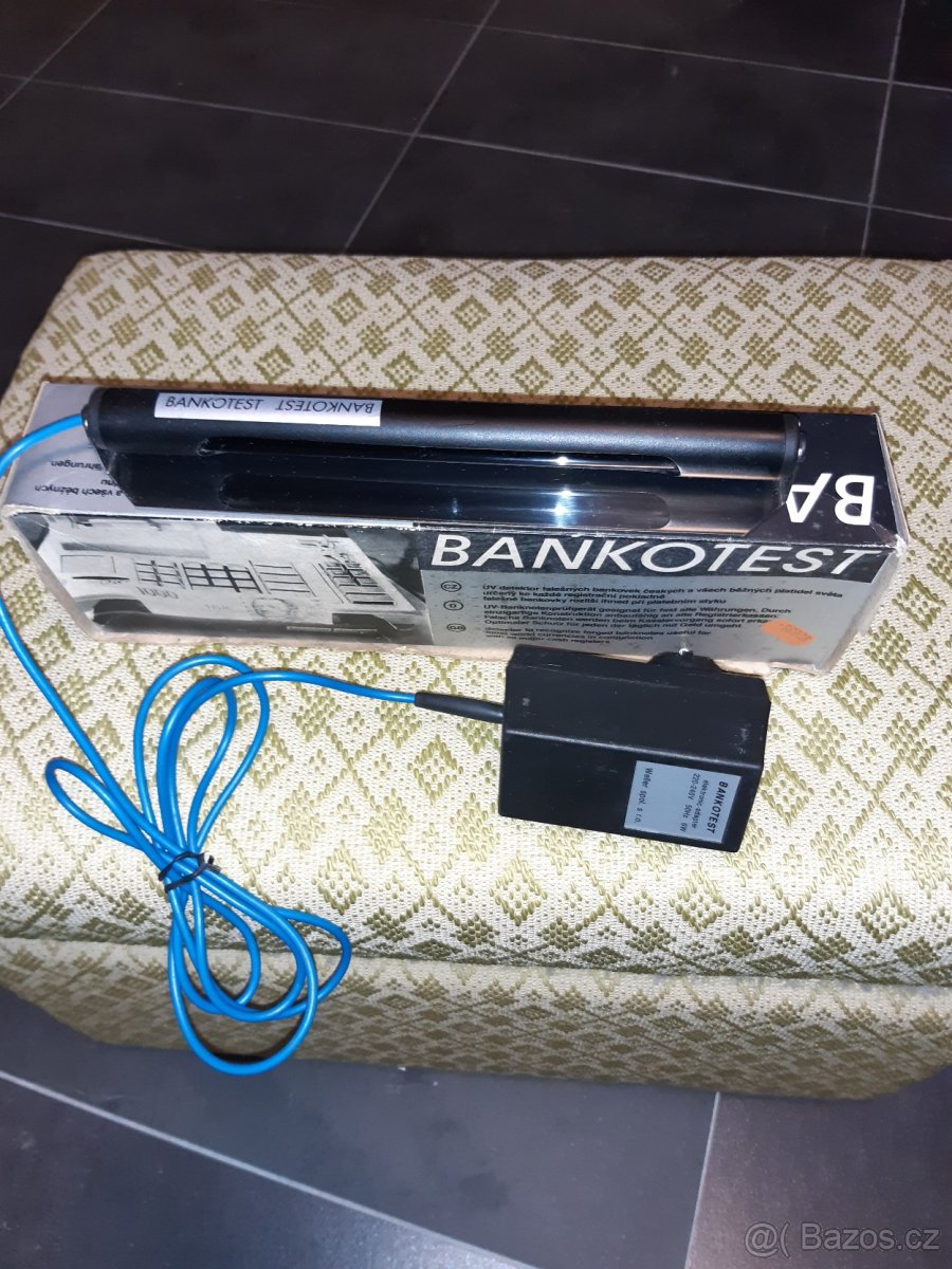 Detektor bankovek BANKOTEST s UV lampou
