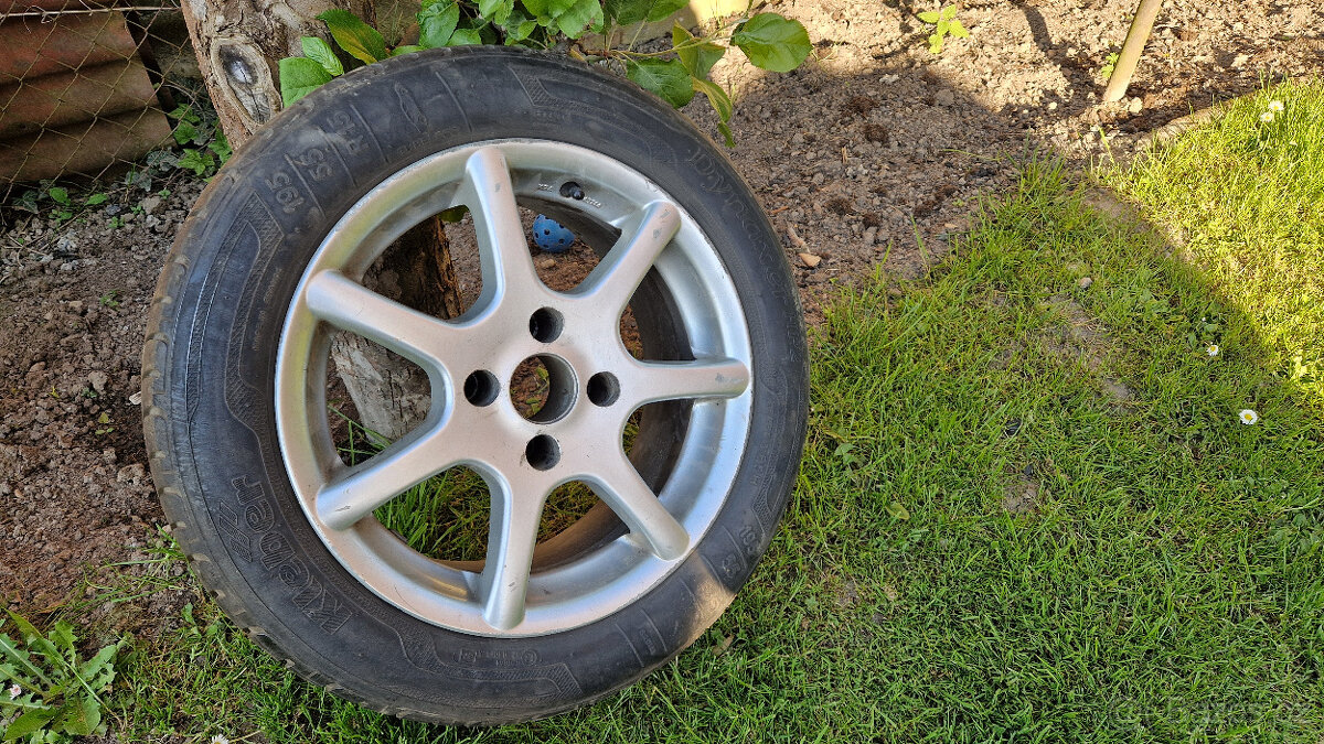 Prodám 4x alu disky R15 rozteč 4×108
