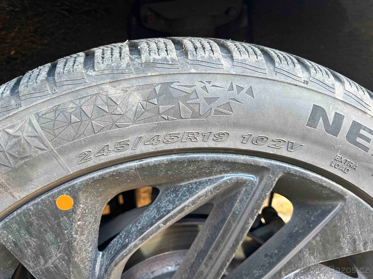 Prodám zimní pneumatiky Nexen Winguard 245/45 R19 102V 4ks