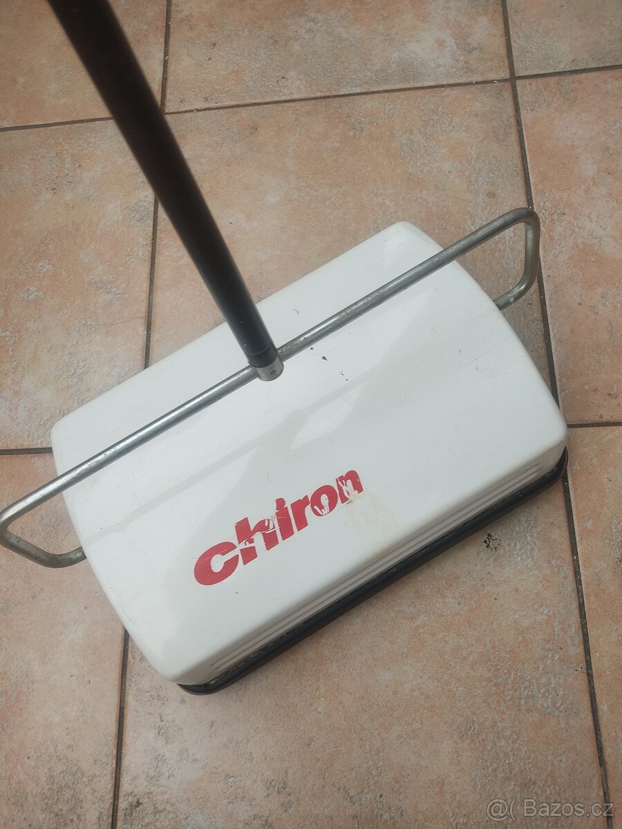 Zametač Chiron - kovová konstrukce