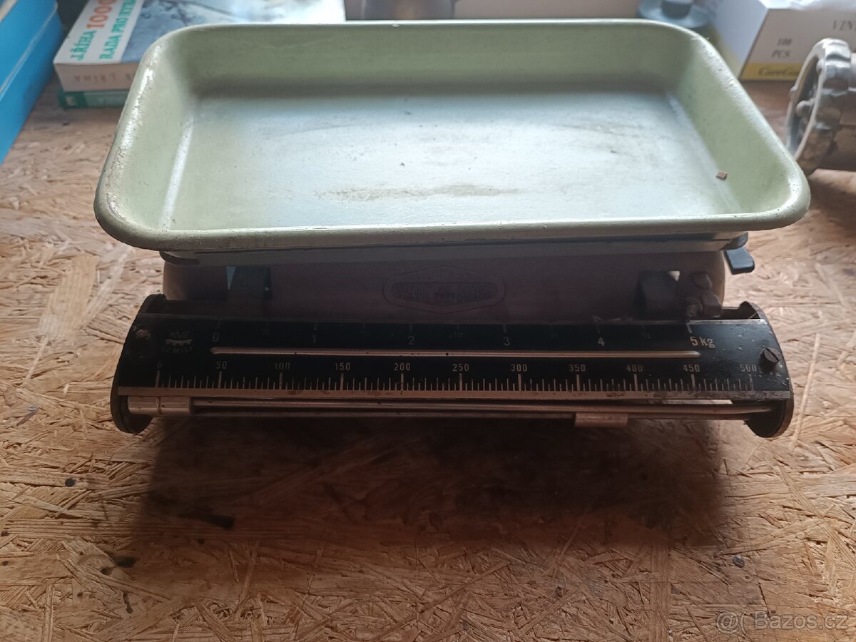 Historická váha 2x