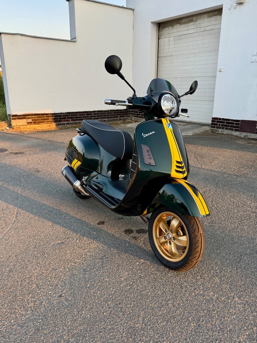 Vespa 300