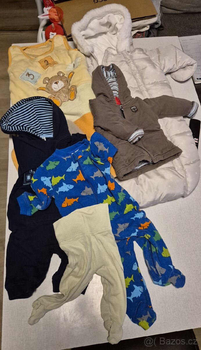 Pytel oblečení pro mimino