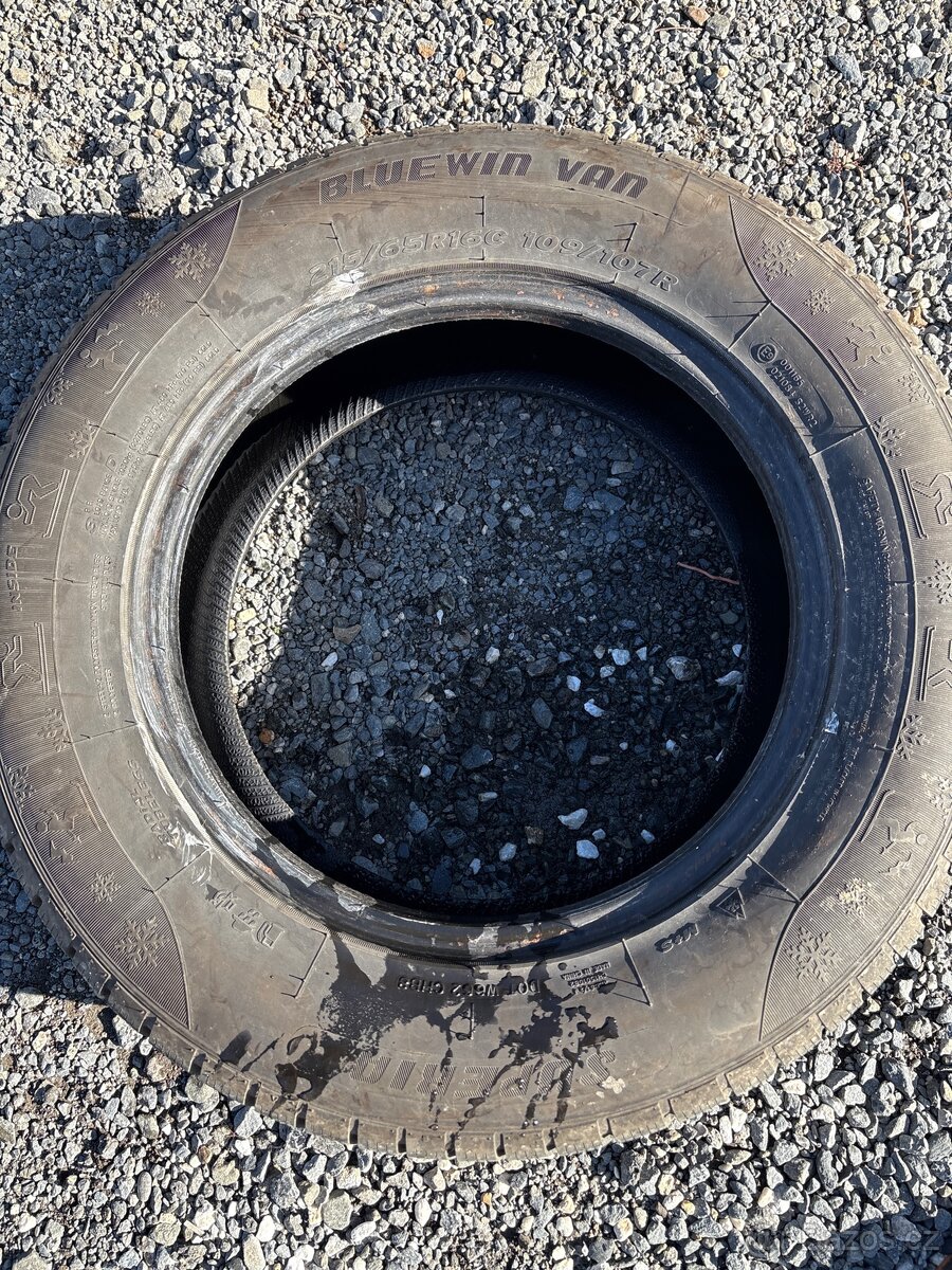 Zimní pneu 215/65/16C 109/107R prodáno