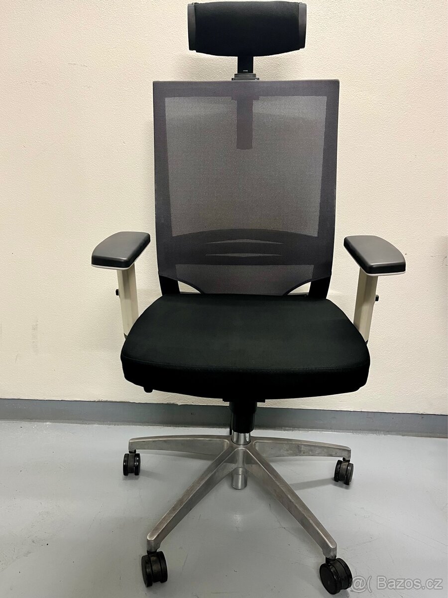 kancelářská židle s podhlavníkem