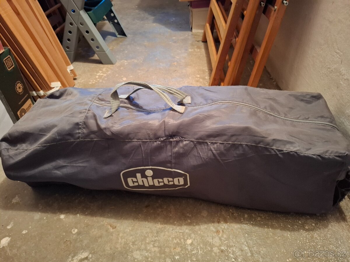 Cestovní dětská postýlka