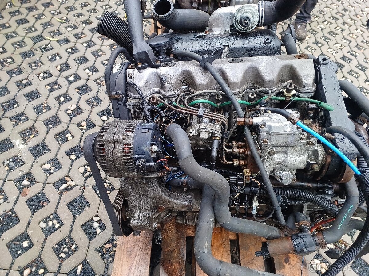Motor 2,5 tdi T4 Typ: AJT Transporter kompletní