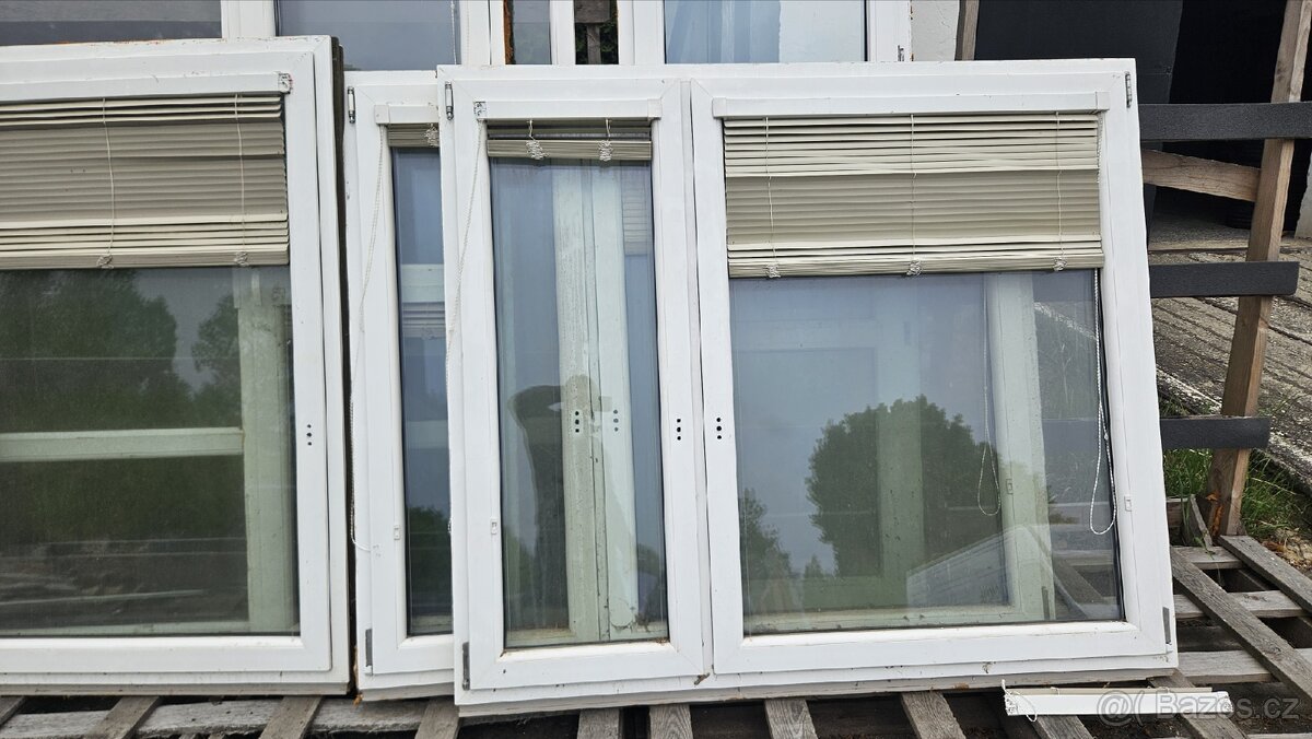 Okno PVC - 1750x1520 mm - STARŠÍ - 2 KS