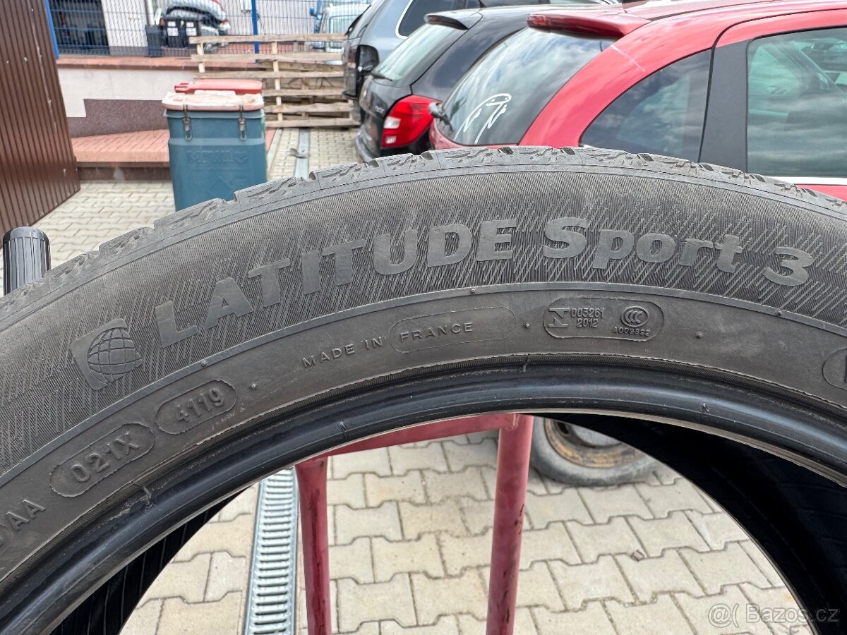 255/45r20 105 V