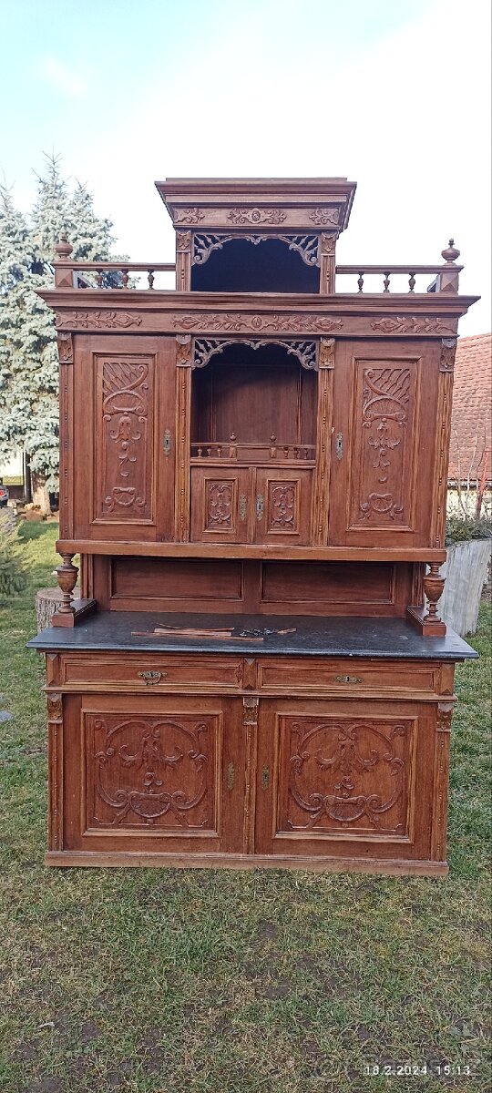Kredenc pěkný model