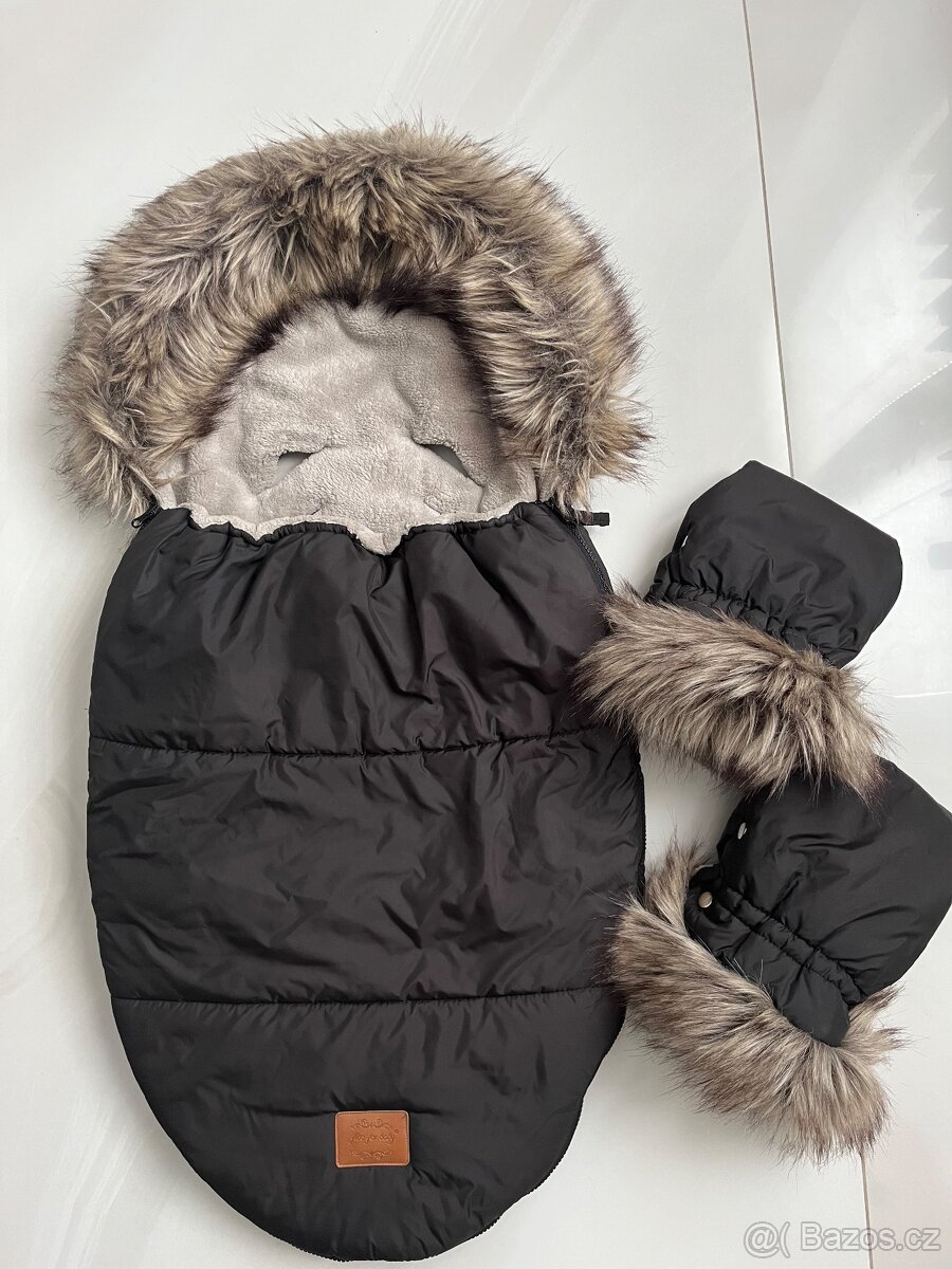 Černý fusak + rukavičky značky Floo for baby