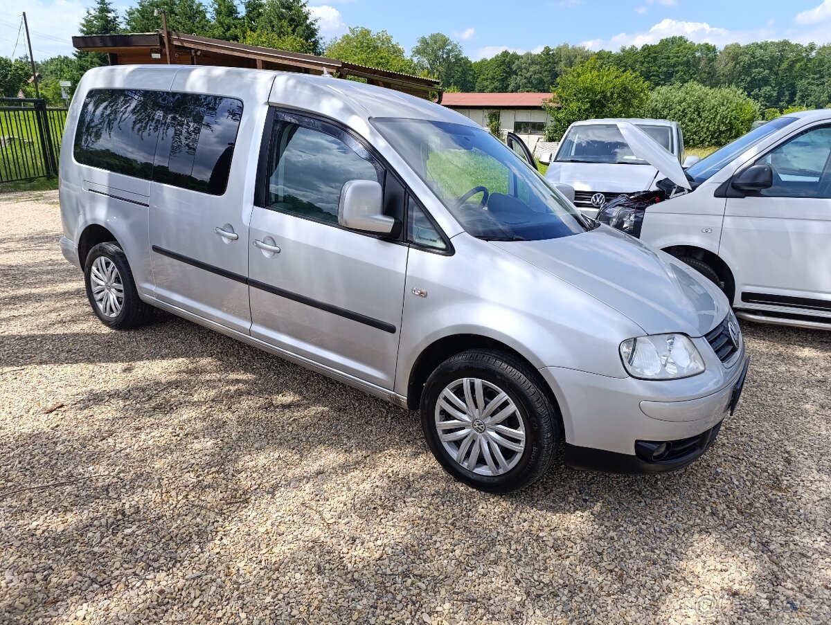 Volkswagen Caddy 2.0 TDi maxi 7 míst 5 dv