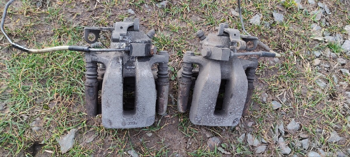 Prodam zadni brzdy Audi TT, 256mm, 165kw, 4x4 quattro