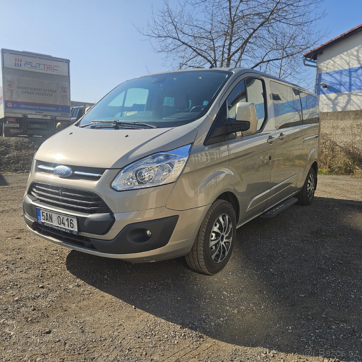 Ford Transit custom 2.2 Tdci 96kw vč.dph 9 míst